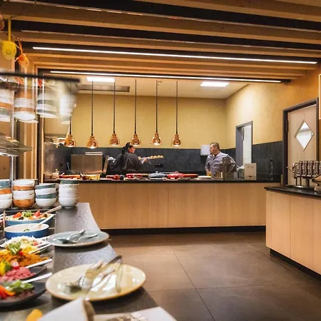 Ξενοδοχείο Bornmuehle 4*