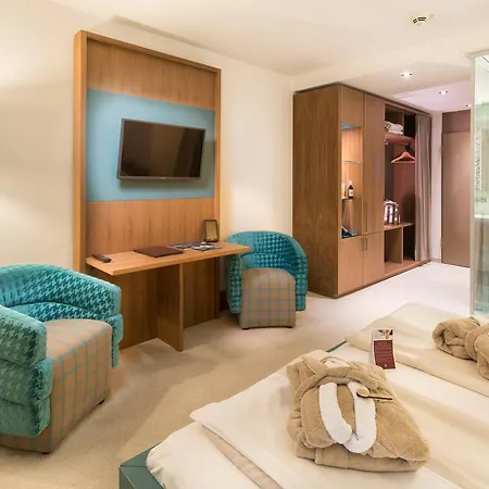 Bornmühle 4* Groß Nemerow